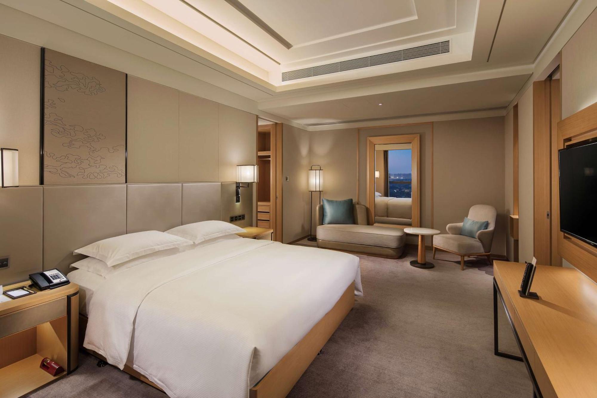 Hilton Chengdu Longquanyi Hotel Exterior photo